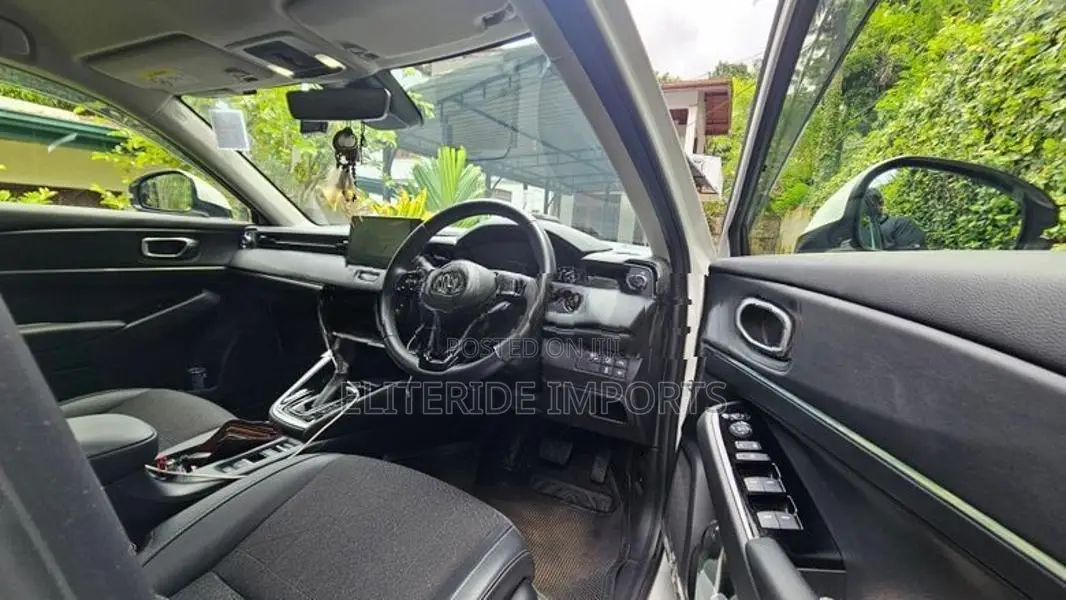 Honda Vezel RV5 Z 2023