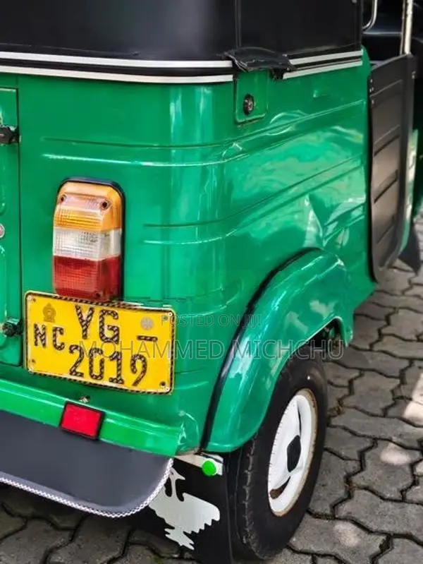 Bajaj RE Three Wheel 2010