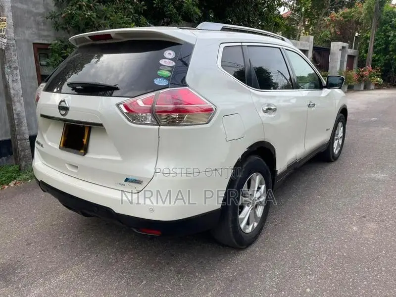 Nissan X-Trail Fully Loaded 2015