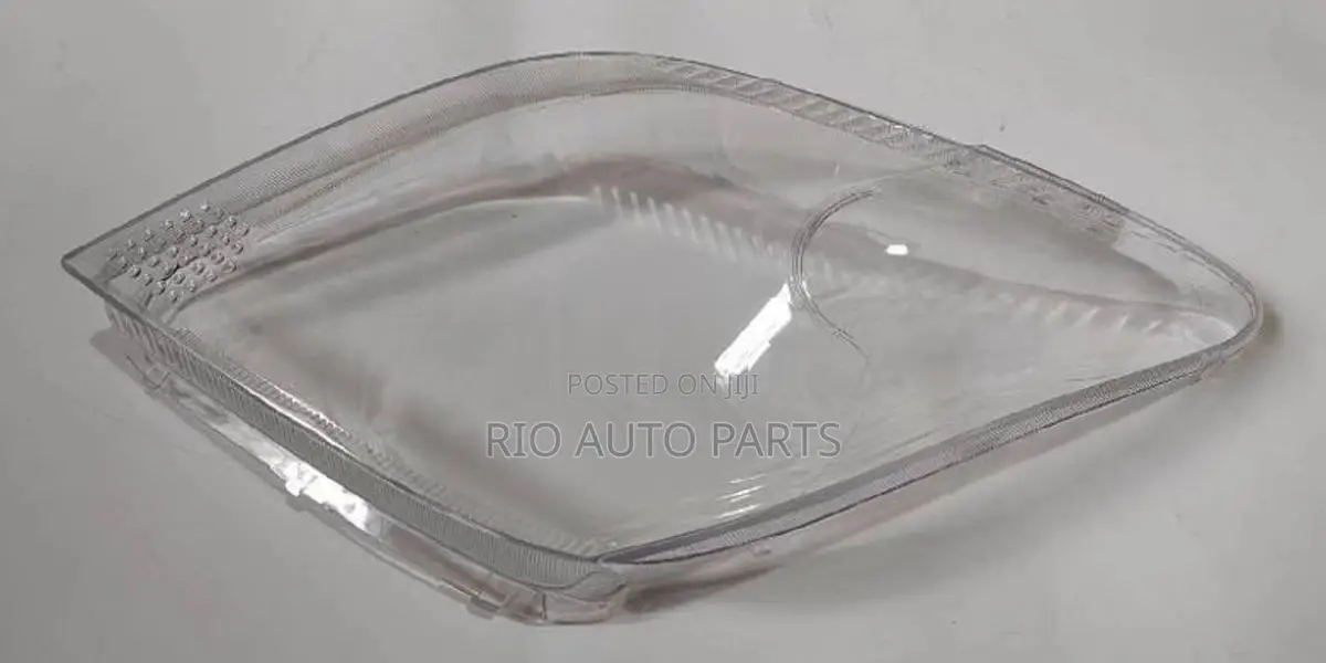 Toyota IST 2004 Headlight Lens