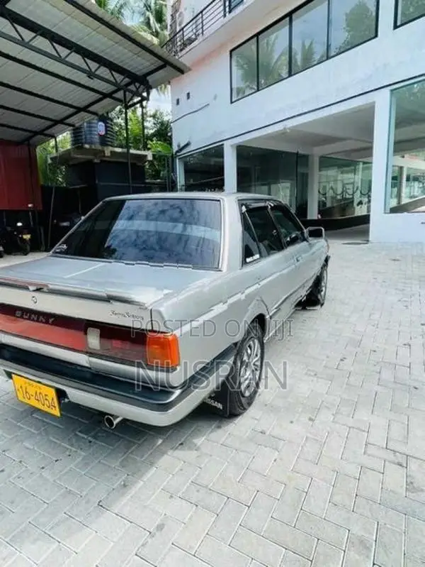 Nissan Sunny HB-12 1989