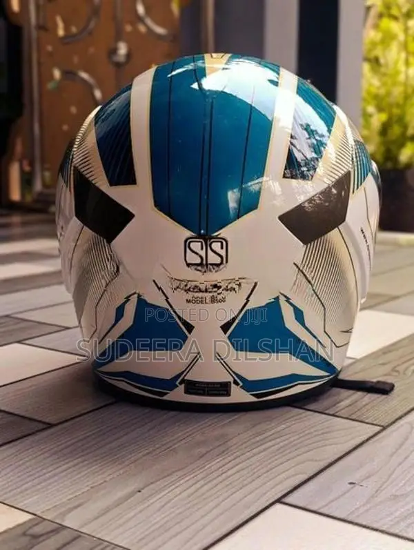 Beon Helmet