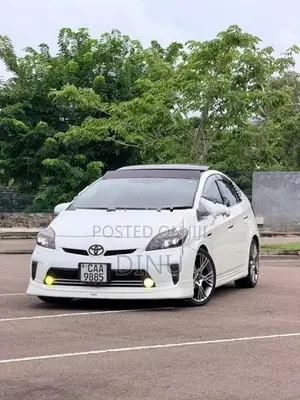 Toyota Prius G Touring Sun Roof 2014