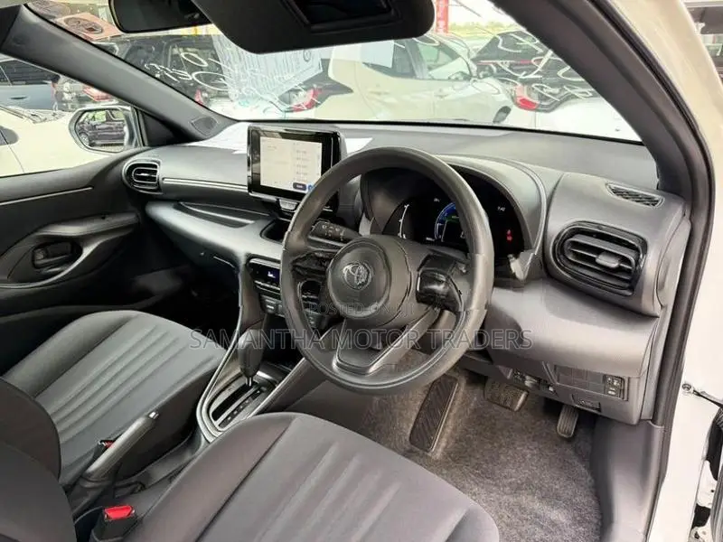 Toyota Yaris G Grade 2025