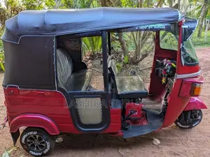 Bajaj RE 2010
