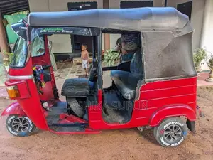 Bajaj RE 2010