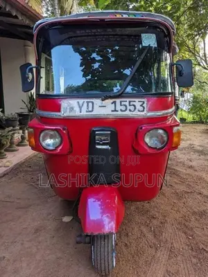 Bajaj RE 2010