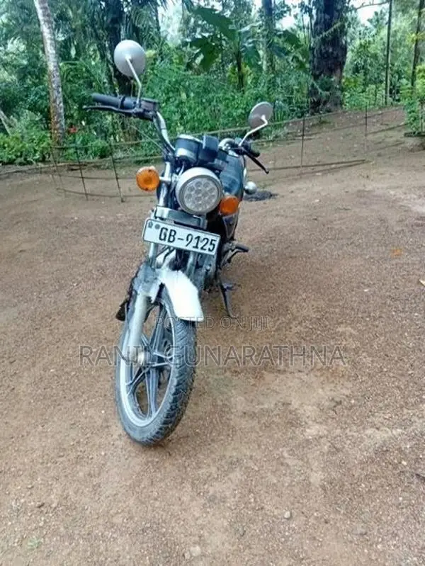 Suzuki GN 125 2000