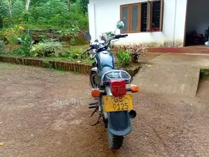 Suzuki GN 125 2000