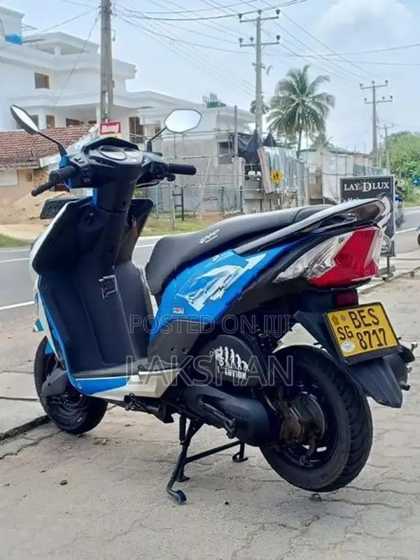 Honda Dio 2017