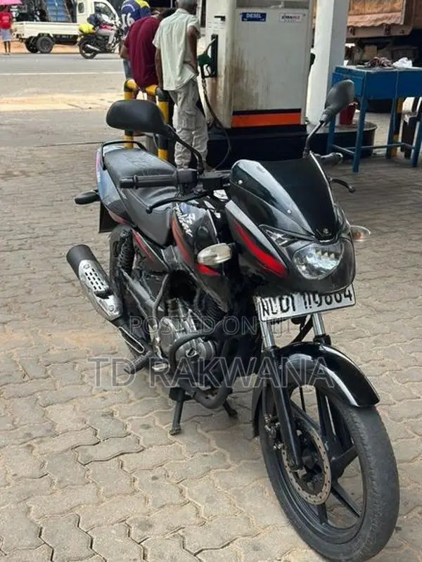 Bajaj Pulsar 150 2017