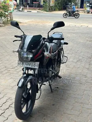 Bajaj Pulsar 150 2017