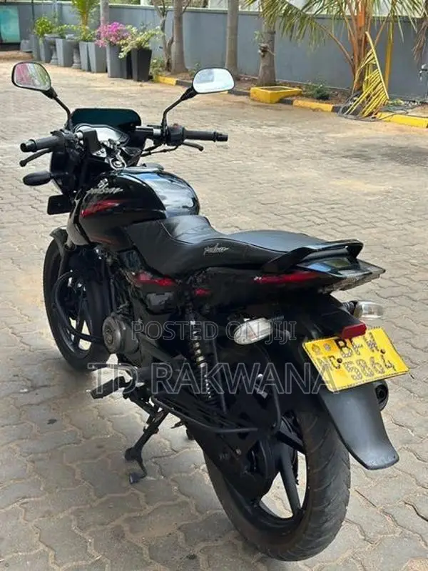 Bajaj Pulsar 150 2017