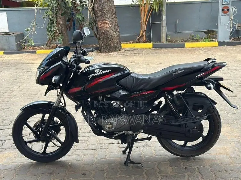 Bajaj Pulsar 150 2017