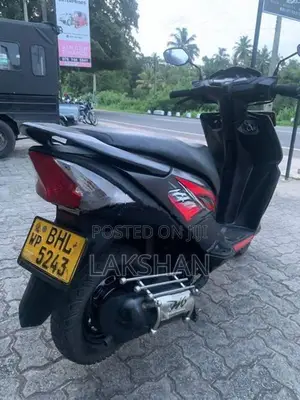 Honda Dio 2021