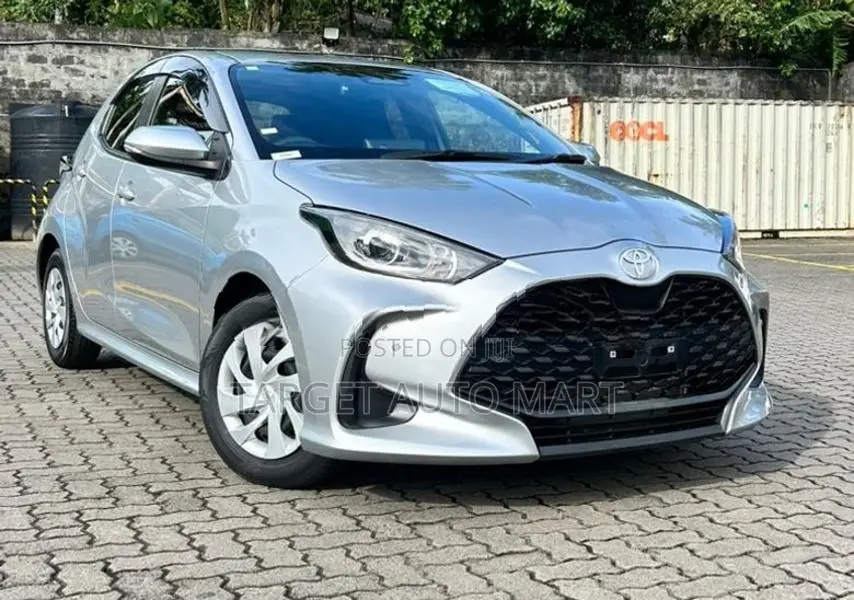 Toyota Yaris X Grade 2024