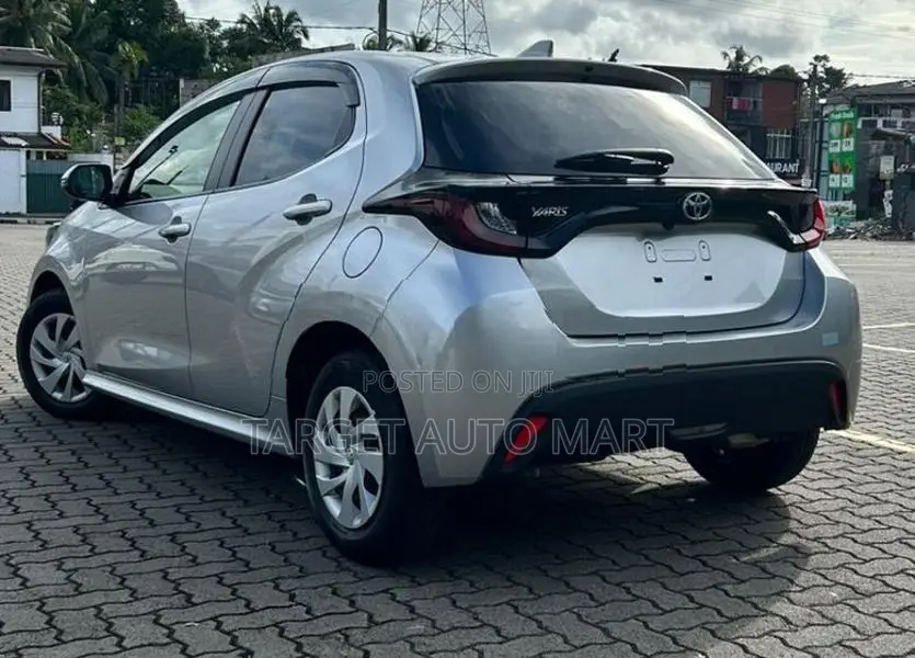 Toyota Yaris X Grade 2024