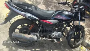 Bajaj Platina 100 2015