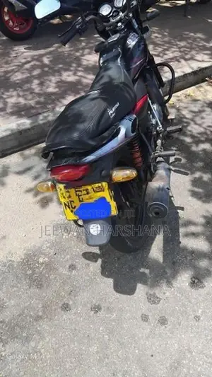 Bajaj Platina 100 2015
