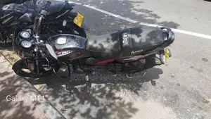 Bajaj Platina 100 2015