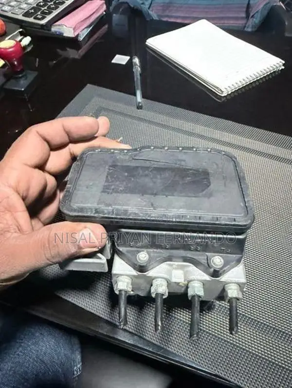 Honda Civic FD4 ABS Unit