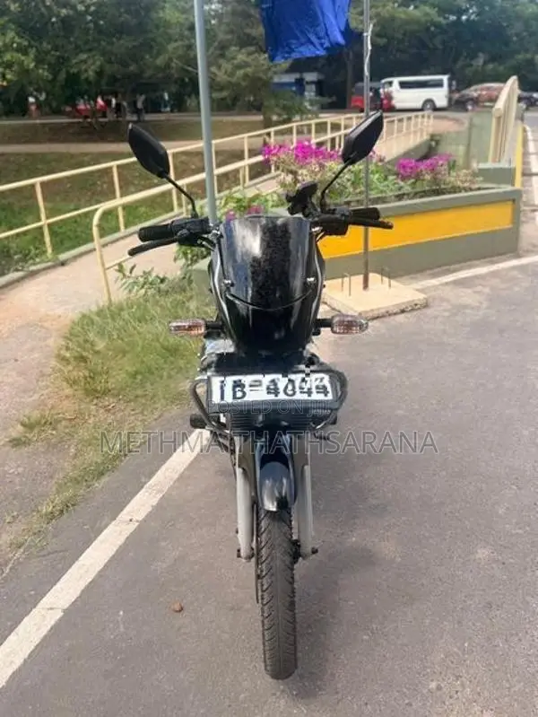 Bajaj Platina 100 2005