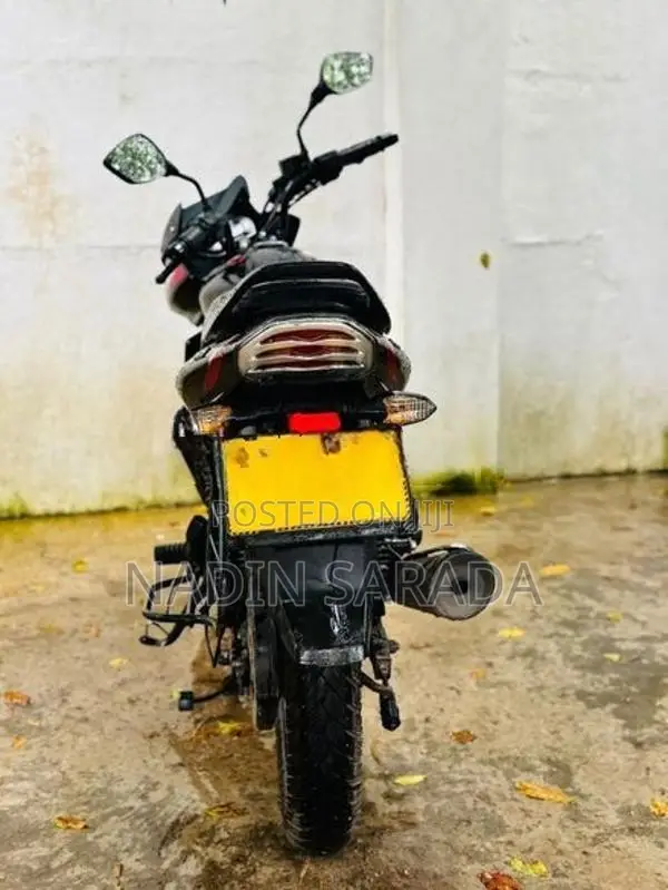 Bajaj Discover 125 2023