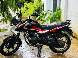 Bajaj Discover 125 2023