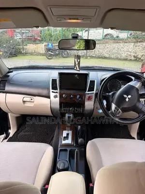 Mitsubishi Montero Sport 2011