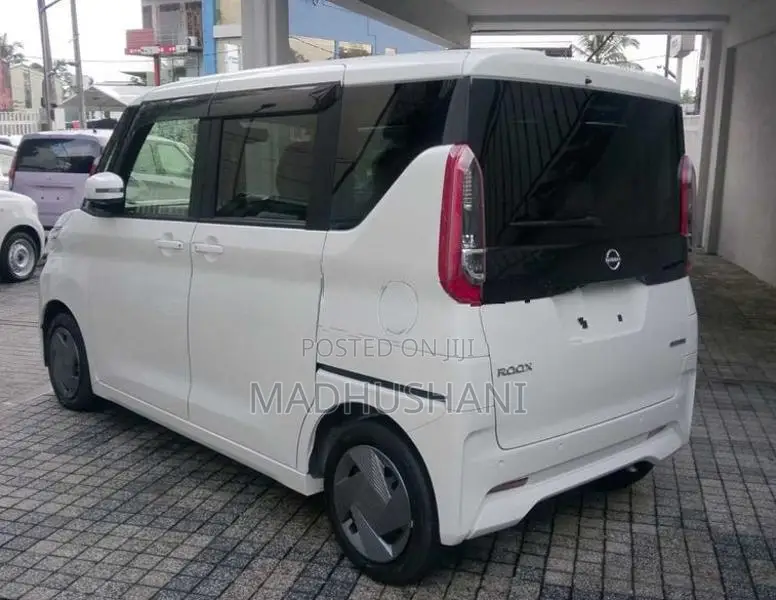 Nissan Roox 2024