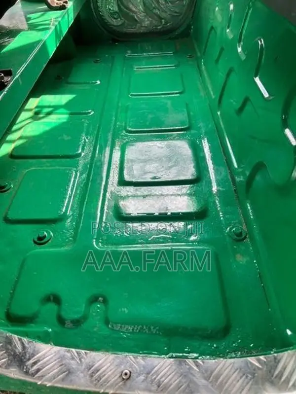 Bajaj RE 2015