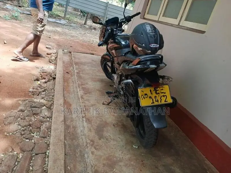 Bajaj Pulsar 150 2016