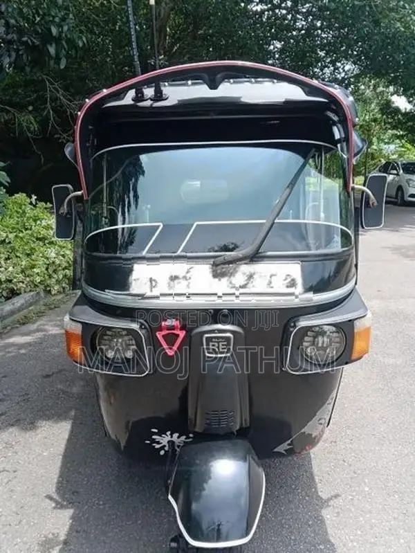 Bajaj RE 2010