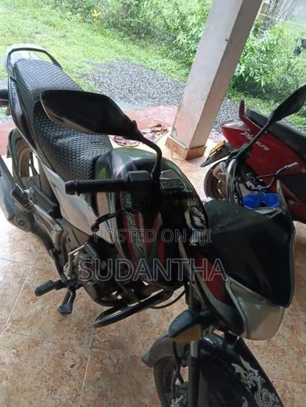 Bajaj Discover 125 2012