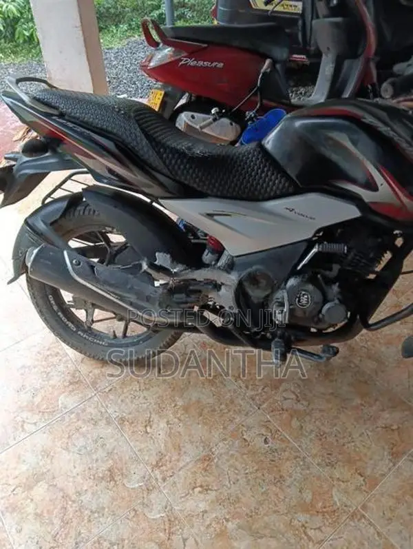 Bajaj Discover 125 2012