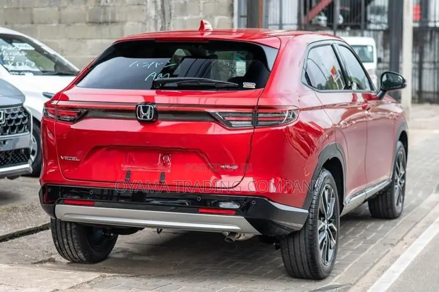 Honda Vezel Z Premium 10 Speaker 2026