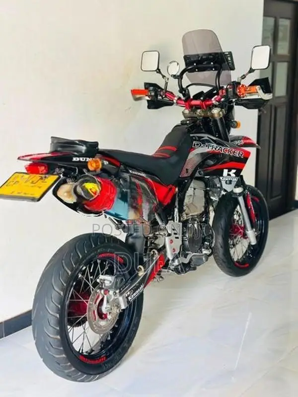 Kawasaki D Tracker 2006