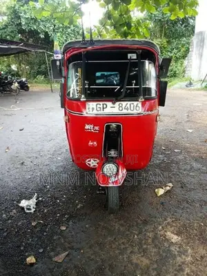 Bajaj RE 2002