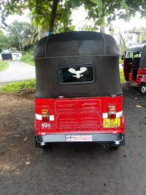Bajaj RE 2002