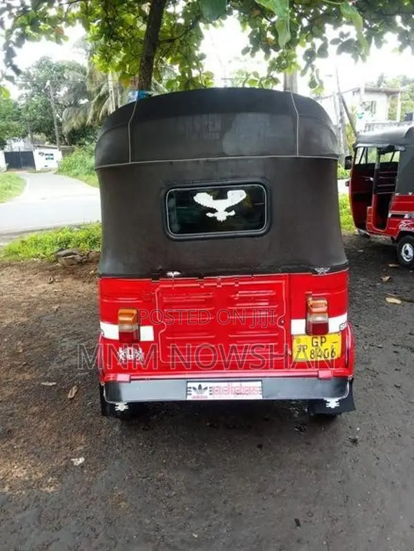 Bajaj RE 2002