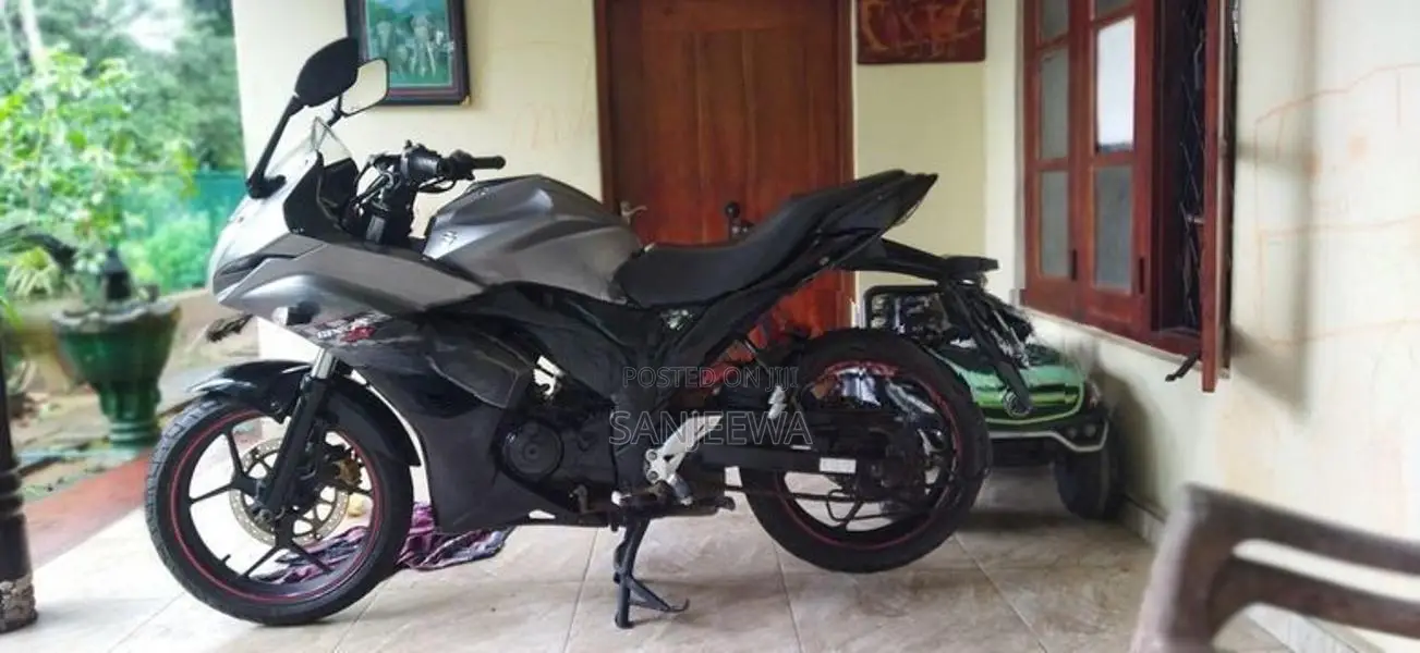 Suzuki Gixxer SF Special Edition 2016