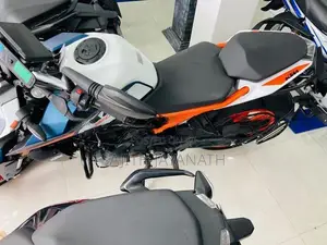 KTM Duke 160 2026