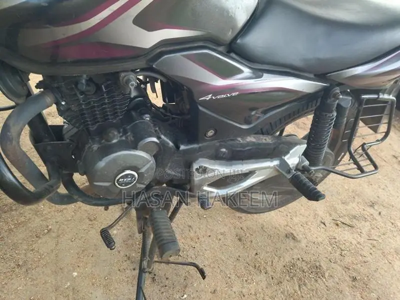 Bajaj Discover 125 2015