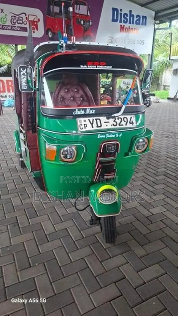 Bajaj RE 4 Stroke 2010