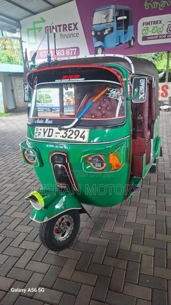 Bajaj RE 4 Stroke 2010