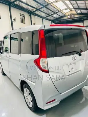 Toyota Roomy x 2023