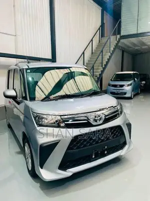 Toyota Roomy x 2023
