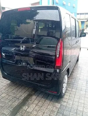 Honda N-Box G 2024