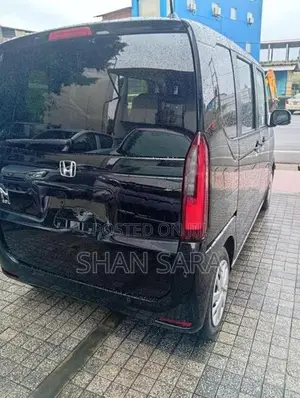 Honda N-Box G 2024