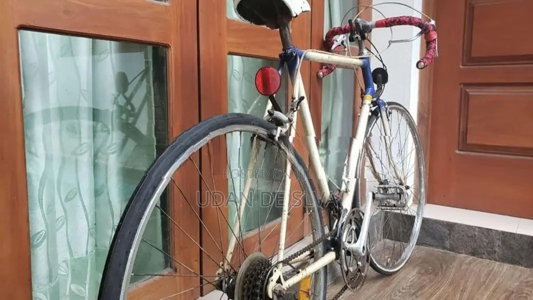 Shimano Vintage Classic Road Bicycle